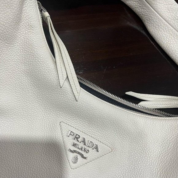 Prada white leather tote bag - Picture 2 of 6